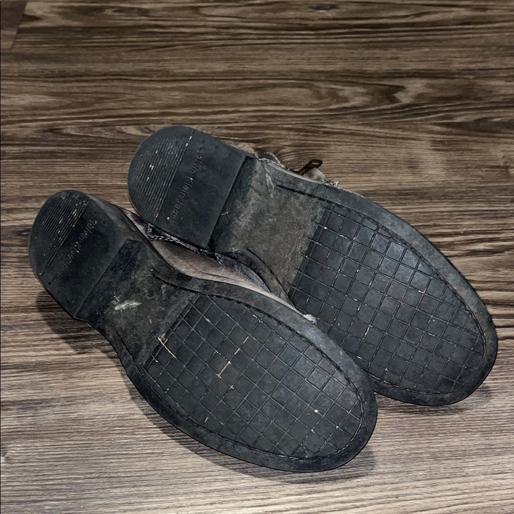 *RARE* Calvin Klein Jeans Gray Leather Boots - Picture 4 of 5